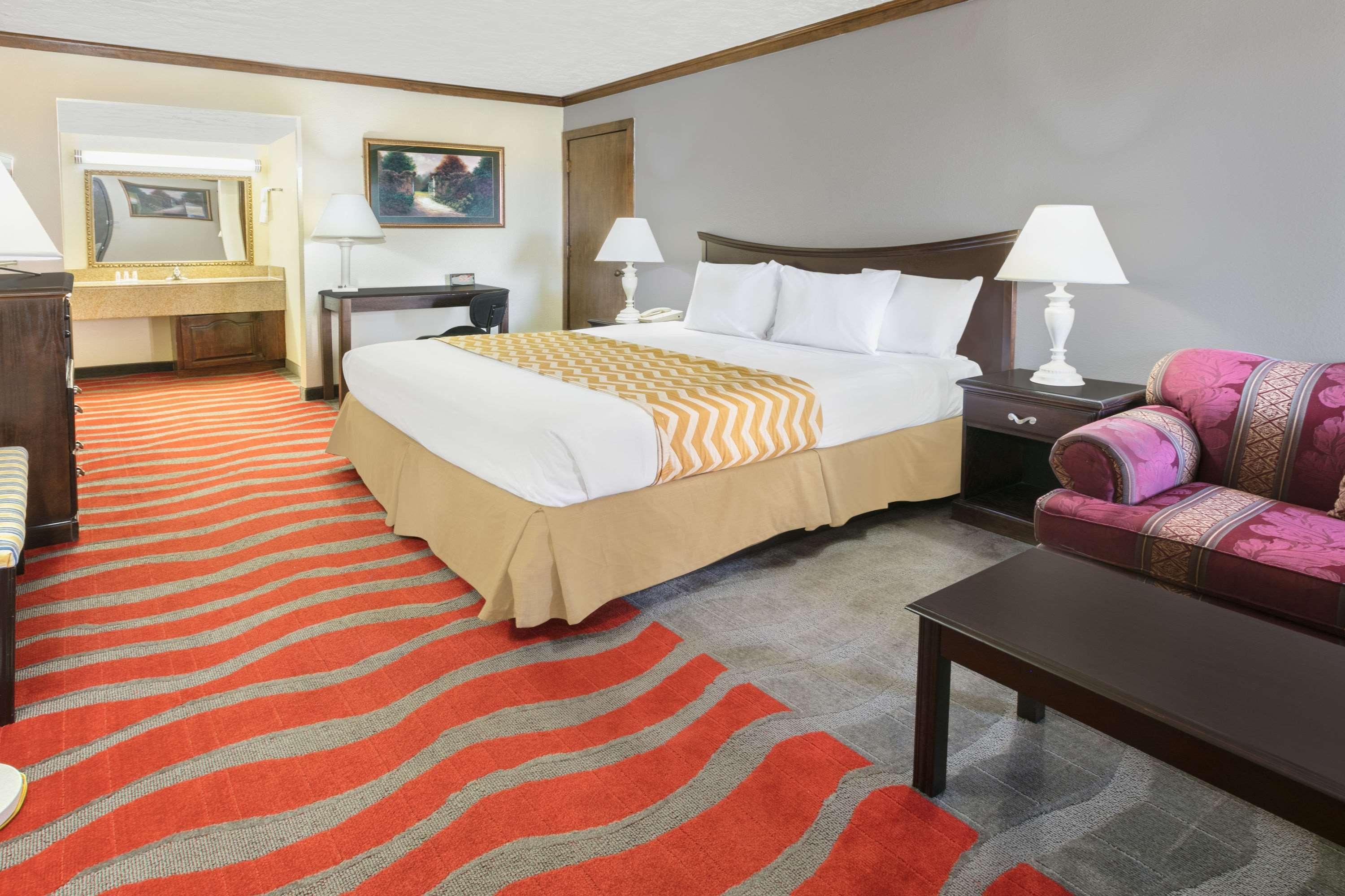 Motel Travelodge & By Wyndham
