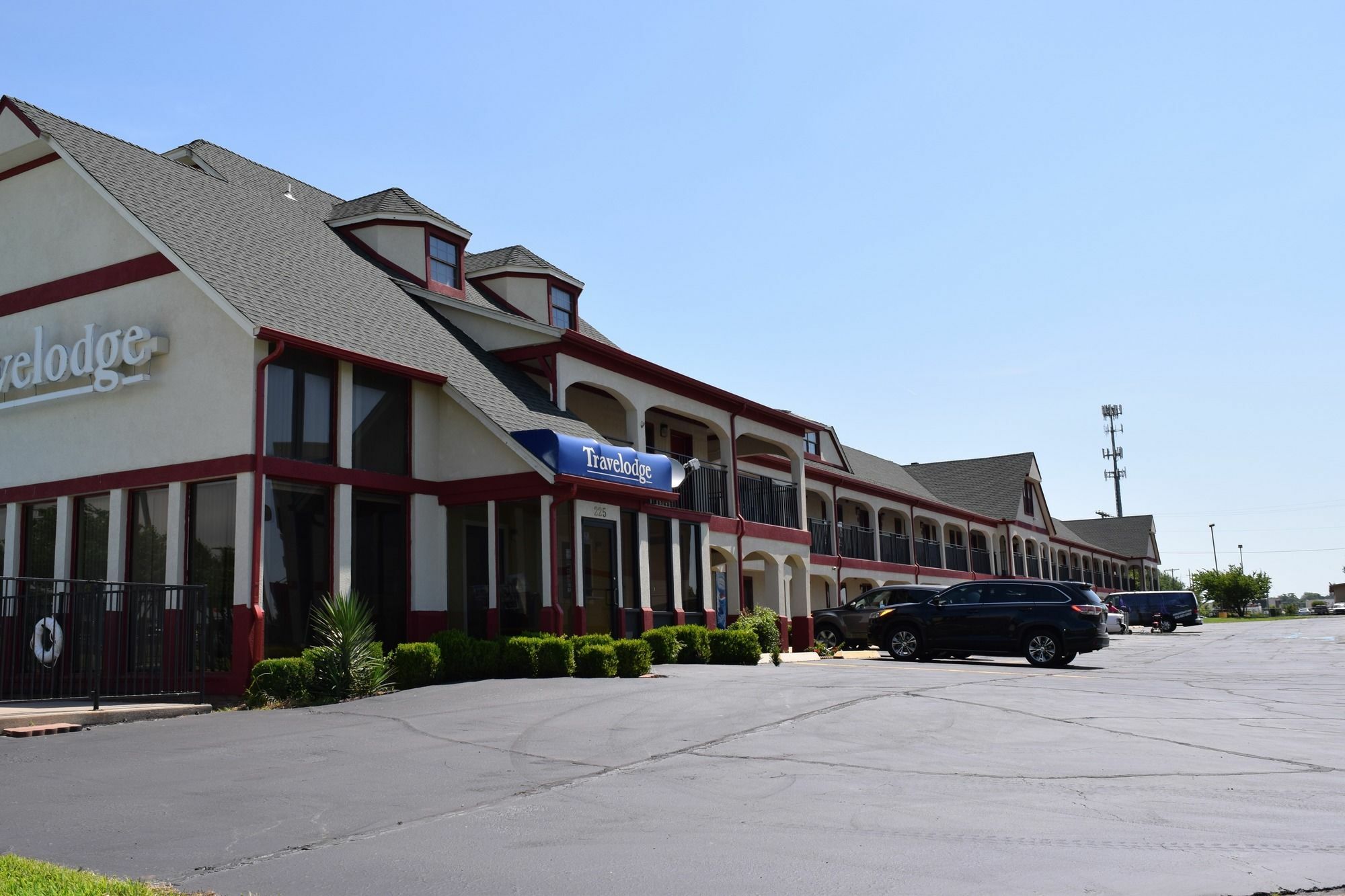 Travelodge & By Wyndham Motel Norman